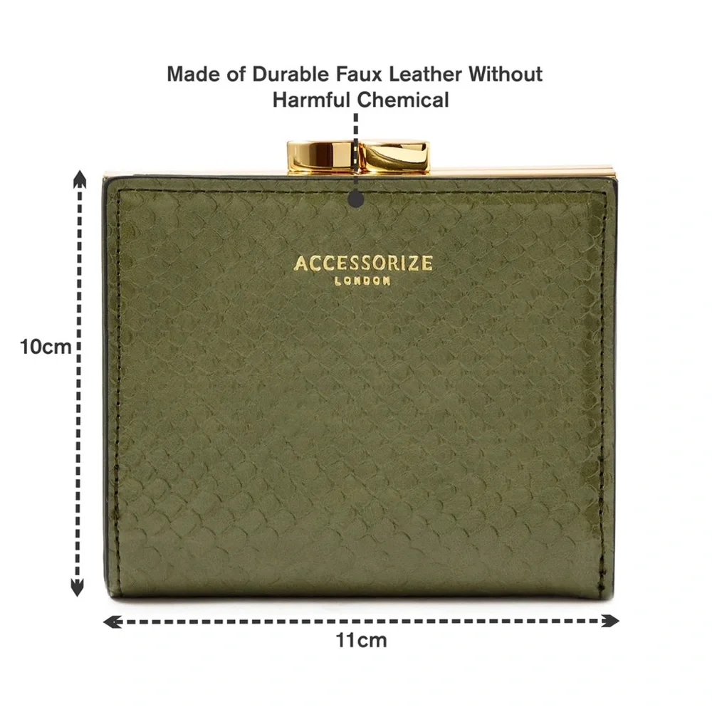 Accessorize London
Women's Faux Leather Clip
Frame Bella Wallet - olive | NWT - Picture 5 of 15